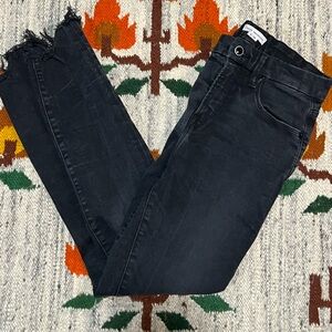 Good American High Rise Black Jeans with Frayed Hem